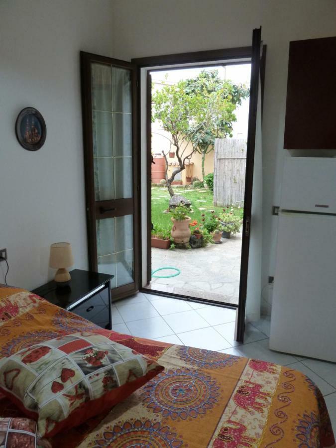 Casa Vacanze Rose E Fiori Sardegna Сан-Віто Екстер'єр фото