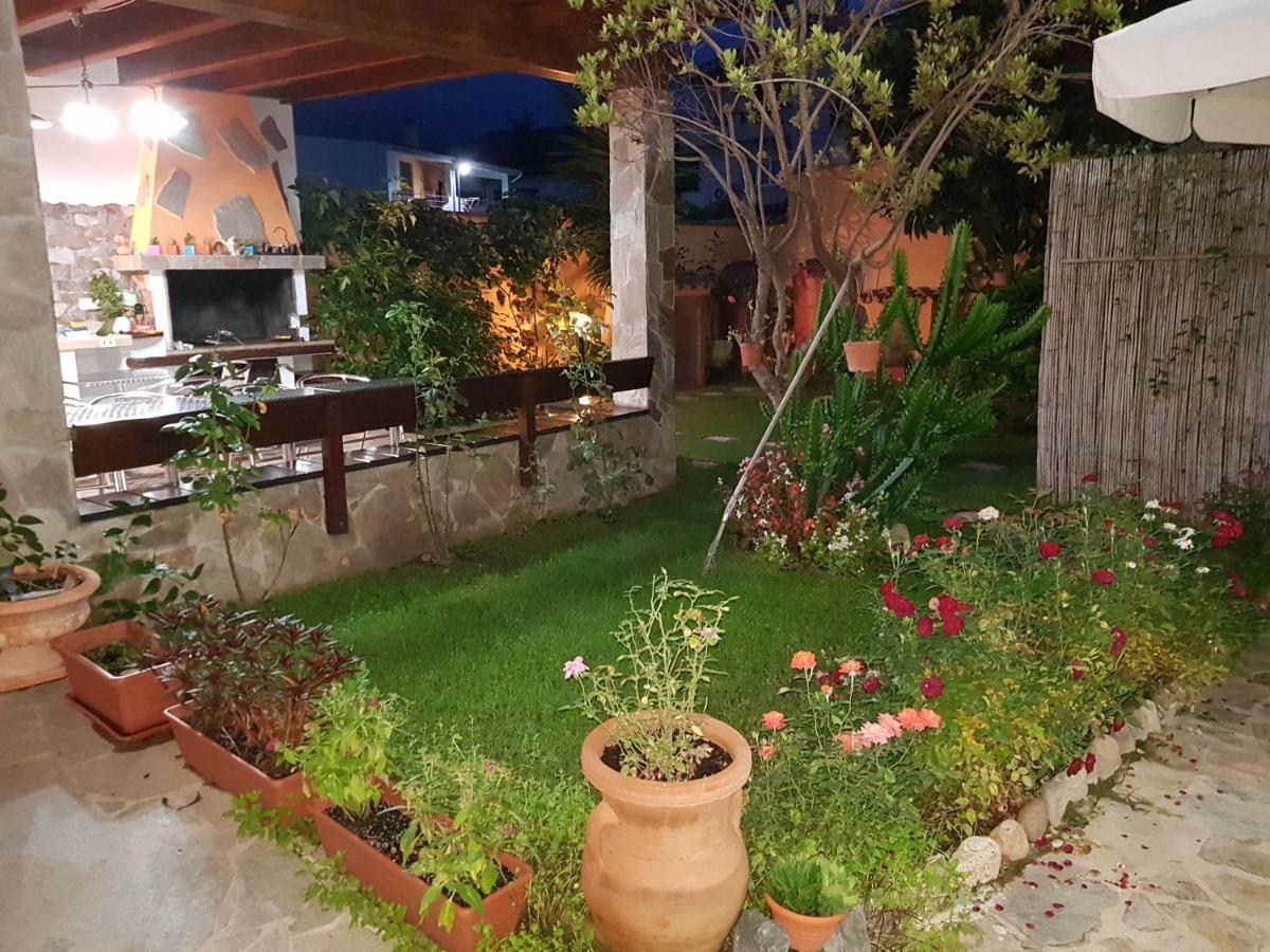 Casa Vacanze Rose E Fiori Sardegna Сан-Віто Екстер'єр фото